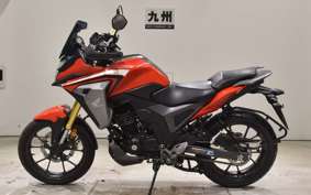 HONDA CB200X