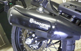 HUSQVARNA SVARTPILEN 125 2020