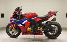 HONDA CBR1000RR RSP 2024 SC82