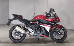 SUZUKI GSX250 R DN11A