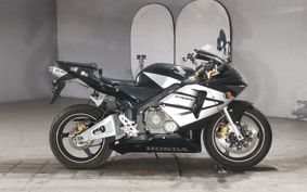 HONDA CBR600RR PC37