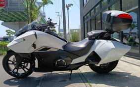HONDA NM4 VULTUS -02 2014 RC82