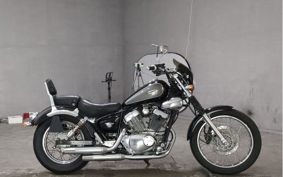 YAMAHA VIRAGO 250 3DM