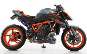 KTM 1290 SUPER DUKE R 2022 V3940