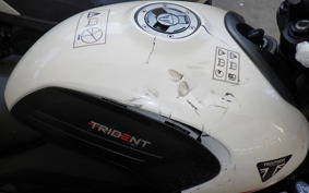 TRIUMPH TRIDENT 660 2021