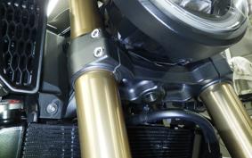 HONDA CB650R E-Clutch 2025 RH17