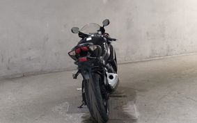 SUZUKI GSX-R600 CV111