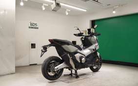 HONDA X-ADV 750 2025 RH21