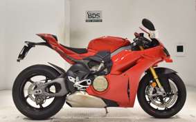 DUCATI PANIGALE V4 S 2025