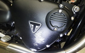 TRIUMPH STREET TWIN 2016