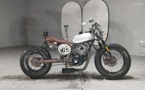 YAMAHA TW225 DG09J
