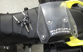 SUZUKI Vｽﾄﾛｰﾑ250