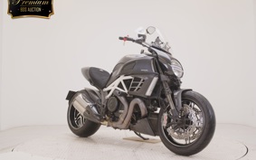 DUCATI DIAVEL AMG 2012