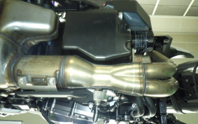 SUZUKI GSX-8S 2000 EM1AA