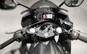 YAMAHA YZF-R25 RG10J