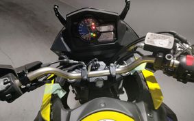 SUZUKI DL650 ( V-Strom 650 ) 2022 C733M