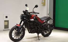 BENELLI レオンチーノ250 2017