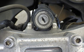 YAMAHA FZ750 2MG