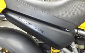 DUCATI MONSTER 400 IE 2004