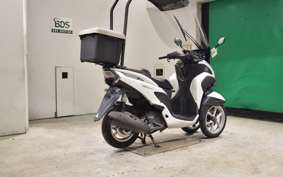 YAMAHA TRICITY 125 ヤネツキ SE82J