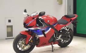 HONDA CBR600RR 2025 PC40
