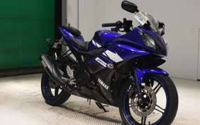 YAMAHA YZF-R15 2011