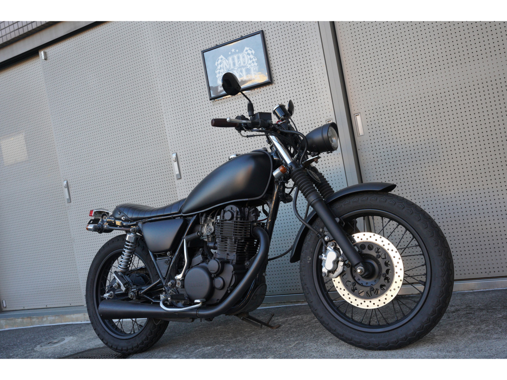 Фото Yamaha SR400 2003 с японского аукциона