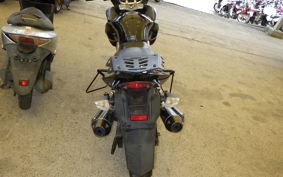 SUZUKI GSR250S
