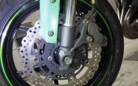 KAWASAKI Z800 2015