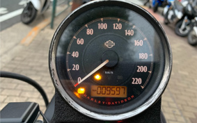 HARLEY XL883N 2018 LE2