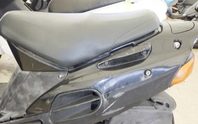 SUZUKI VECSTAR 125 CF42A