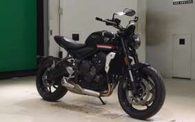 TRIUMPH TRIDENT 660 2021