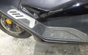 YAMAHA T-MAX 560 T 2020 SJ19J
