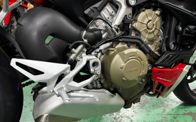 DUCATI STREET FIGHTER V4S 2021 1F00