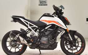 KTM 390 DUKE 2022