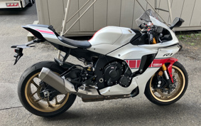 YAMAHA YZF-R1 2022 RN65J