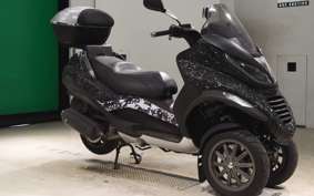PIAGGIO MP3 250