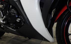 YAMAHA YZF-R25 2016 RG10J