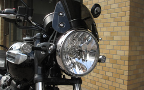 TRIUMPH TRIUMPH BONNEVILLE T100 2021 DAD70G