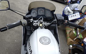 HONDA VFR750F 1987 RC24