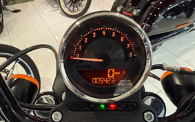 HARLEY XL883N 2016 LE2