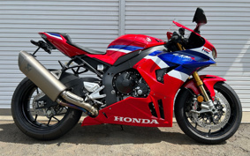 HONDA CBR1000RR-R FB SP 2024 SC82