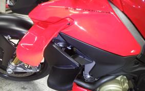 DUCATI STREETFIGHTER V4 S 2025