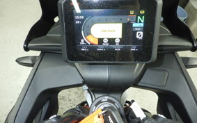 KTM 890 SMT 2025
