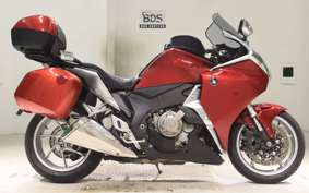 HONDA VFR1200F DCT 2010 SC63