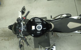 SUZUKI ｸﾞﾗﾃﾞｨｳｽ400 2010