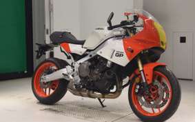 YAMAHA XSR900 GP 2024