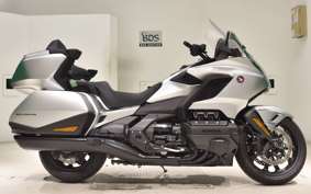 HONDA GL 1800 GOLD WING TOUR DCT 2025