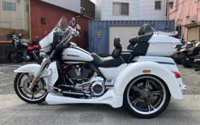 HARLEY FLHTCUTGSE TRI G 2020 TBH