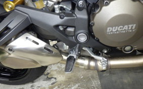 DUCATI M1200 S 2015